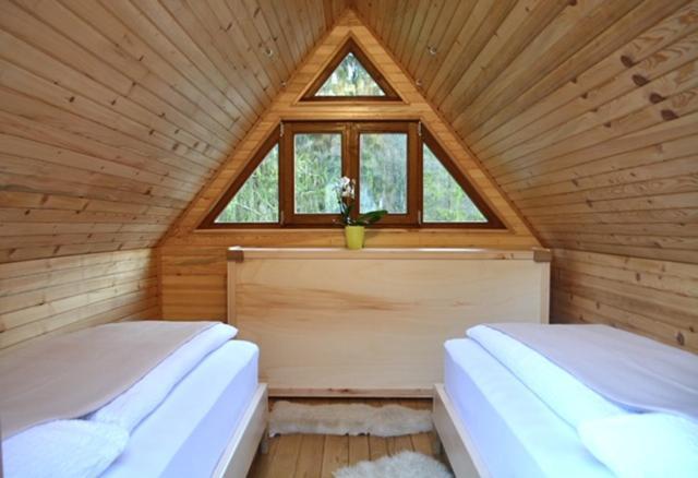 Glamping Naselje Zeleni Turizem Hotel Makole Bagian luar foto